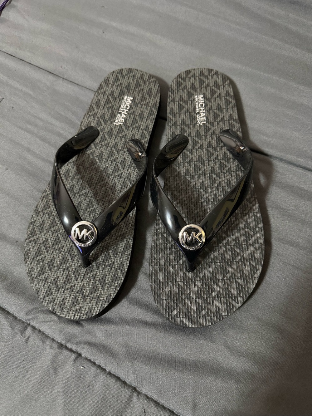 Michael Kors Black Logo Women’s Flip Flop Sandals